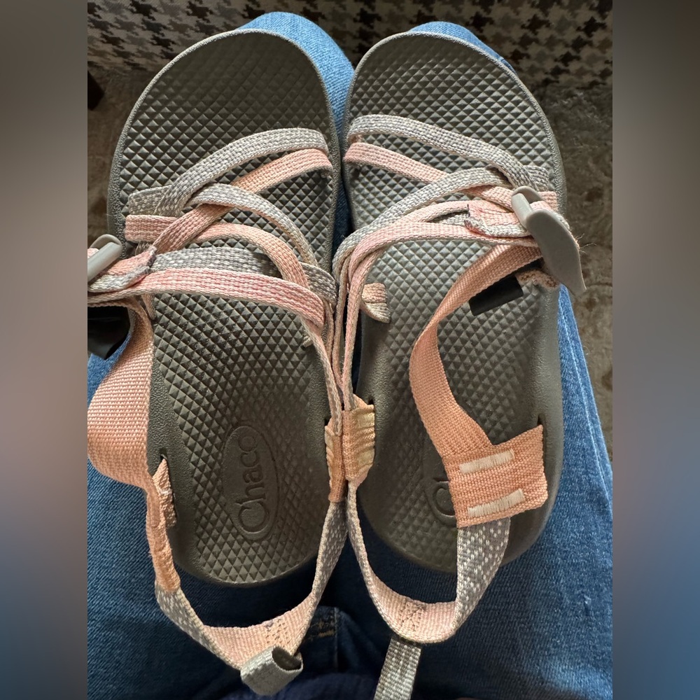 Size 3 Chacos